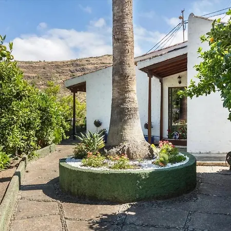 Holiday home Finca Rural La Yedra Arbejales
