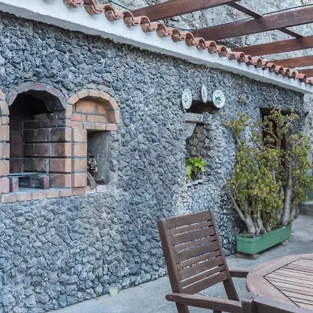 Hébergement de vacances Finca Rural La Yedra Arbejales